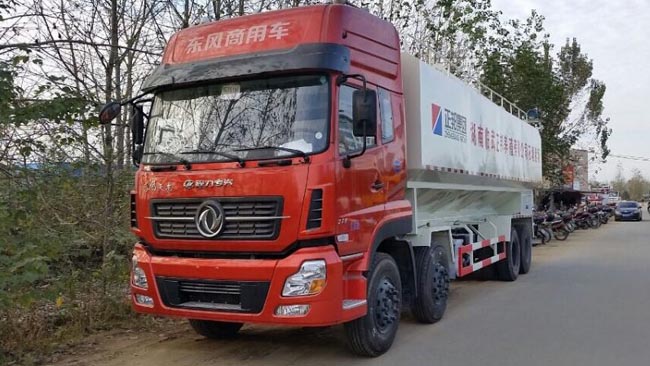 40立方（20噸）東風天龍前四后八散裝飼料車
