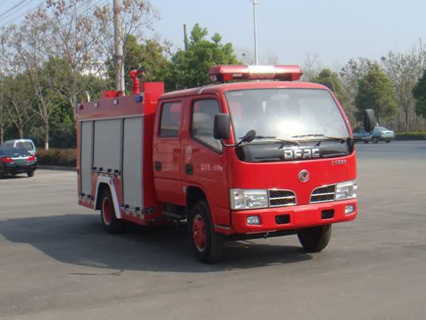 東風(fēng)牌1.8噸水罐消防車
