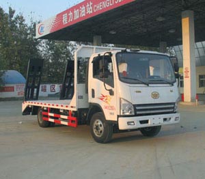 拉6-8噸解放單橋平板運(yùn)輸車